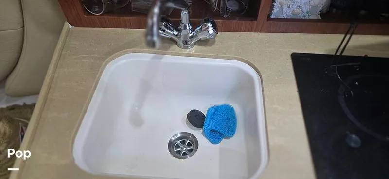 Slide: The Image of Regal 2565 Window Express 2011 - 15793854