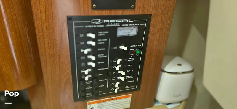 Slide: The Image of Regal 2565 Window Express 2011 - 15793874