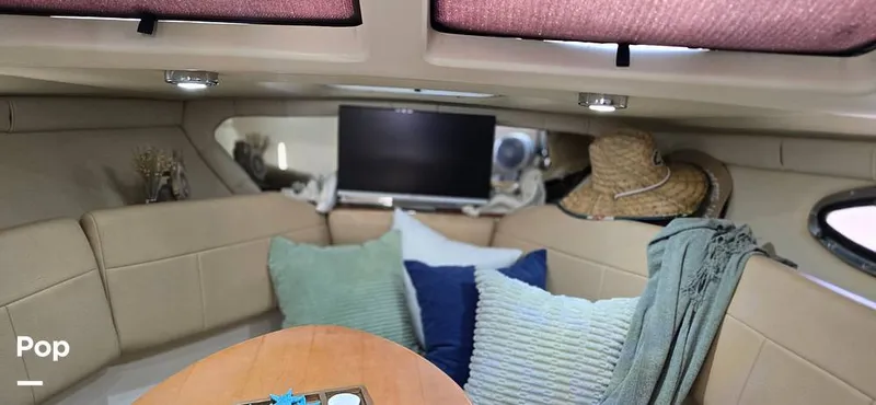 Slide: The Image of Regal 2565 Window Express 2011 - 15793877