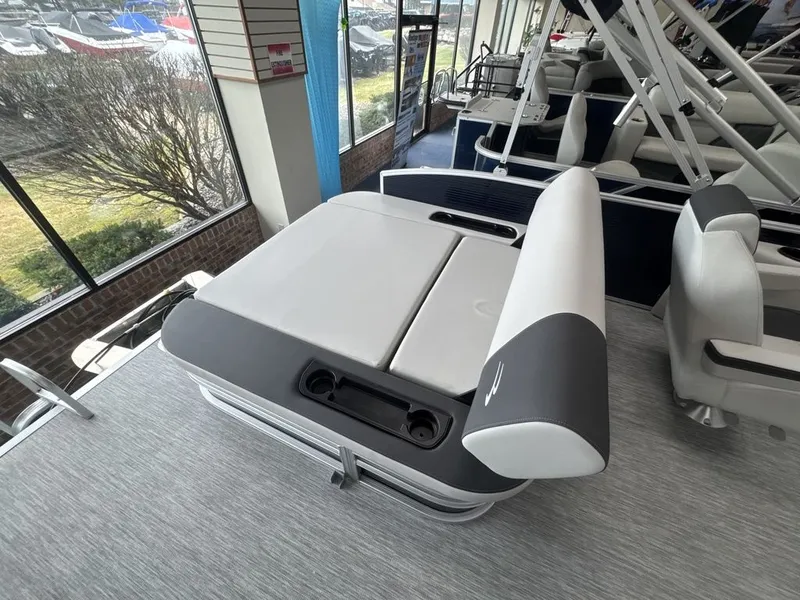 Slide: The Image of Bennington 22 S1 SWINGBACK 2026 - 21