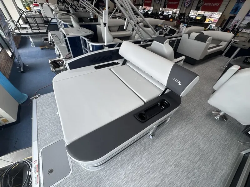 Slide: The Image of Bennington 22 S1 SWINGBACK 2026 - 22