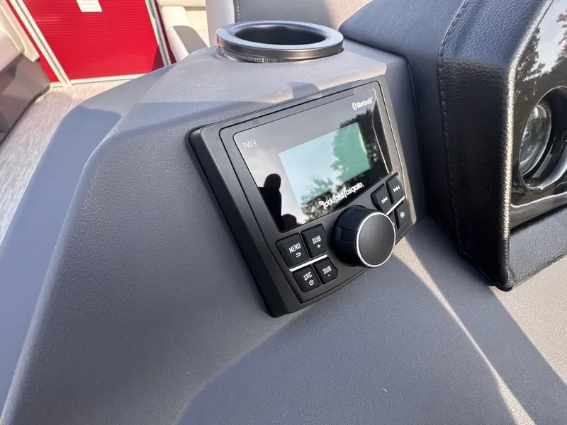 Slide: The Image of Bennington 20 S1 CRUISE 2026 - 21