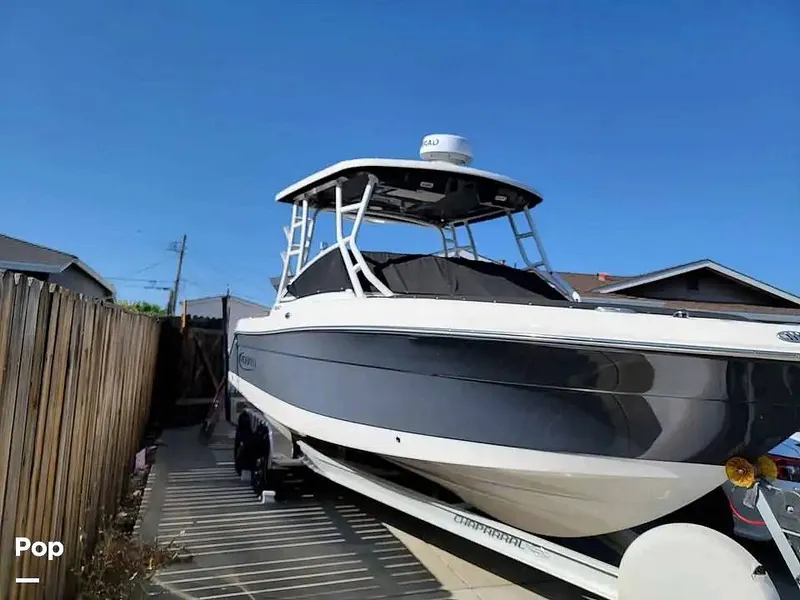 Slide: The Image of Robalo R247 2022 - 15677090