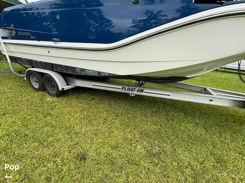 Slide: The Image of Bayliner Element XR7 2017 - 15723409