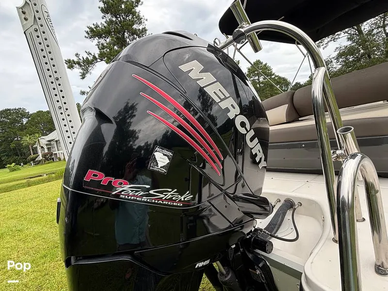 Slide: The Image of Bayliner Element XR7 2017 - 15723404