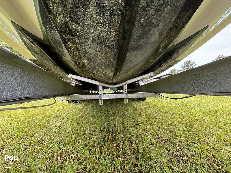 Slide: The Image of Bayliner Element XR7 2017 - 15723416