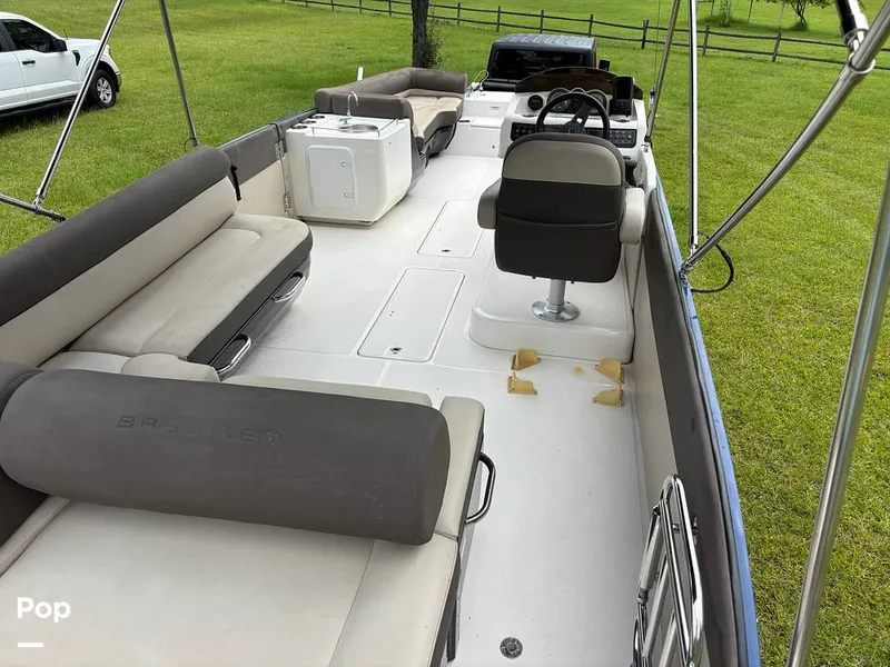 Slide: The Image of Bayliner Element XR7 2017 - 15723433