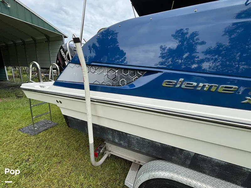 Slide: The Image of Bayliner Element XR7 2017 - 15723421