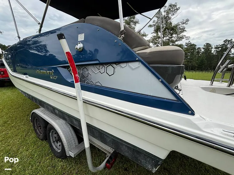 Slide: The Image of Bayliner Element XR7 2017 - 15723426