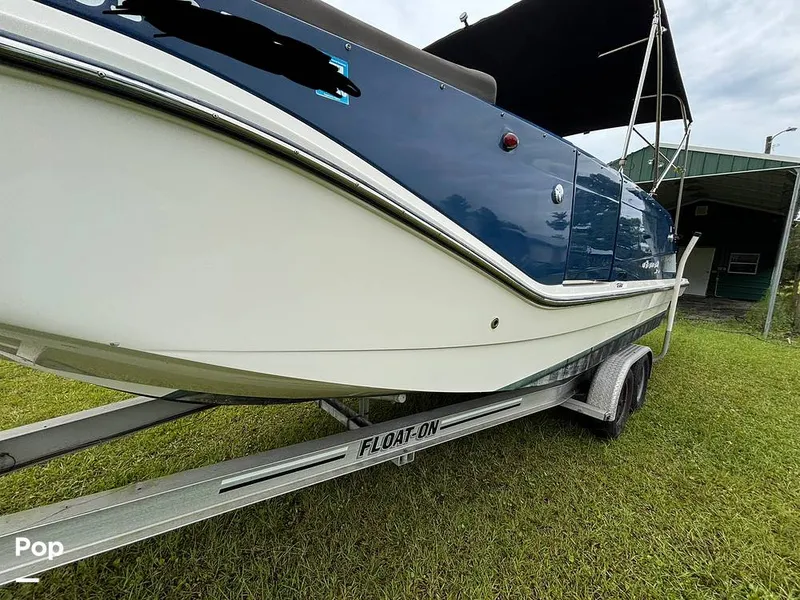 Slide: The Image of Bayliner Element XR7 2017 - 15723431