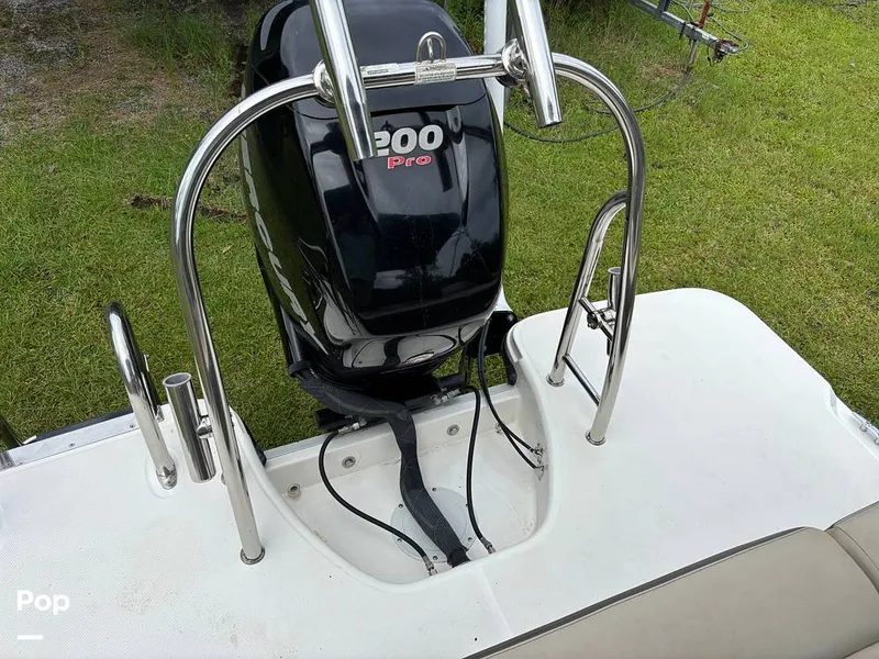 Slide: The Image of Bayliner Element XR7 2017 - 15723434