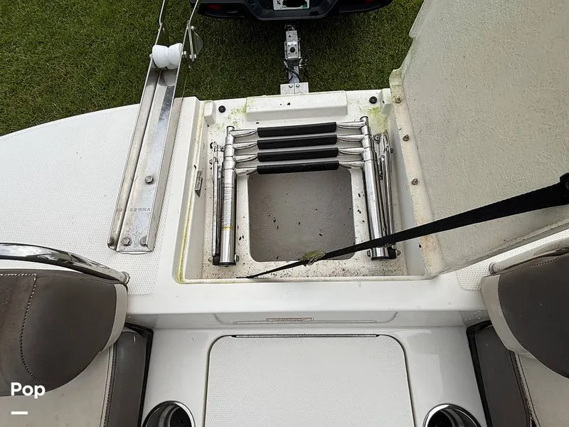 Slide: The Image of Bayliner Element XR7 2017 - 15723450