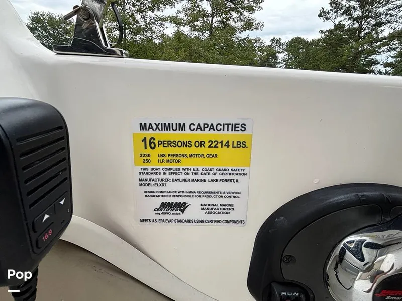 Slide: The Image of Bayliner Element XR7 2017 - 15723457