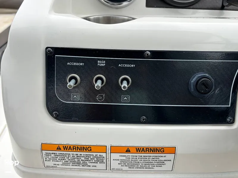 Slide: The Image of Bayliner Element XR7 2017 - 15723460