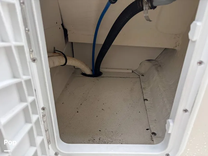 Slide: The Image of Bayliner Element XR7 2017 - 15723476