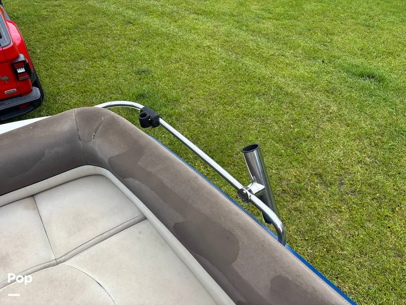 Slide: The Image of Bayliner Element XR7 2017 - 15723478