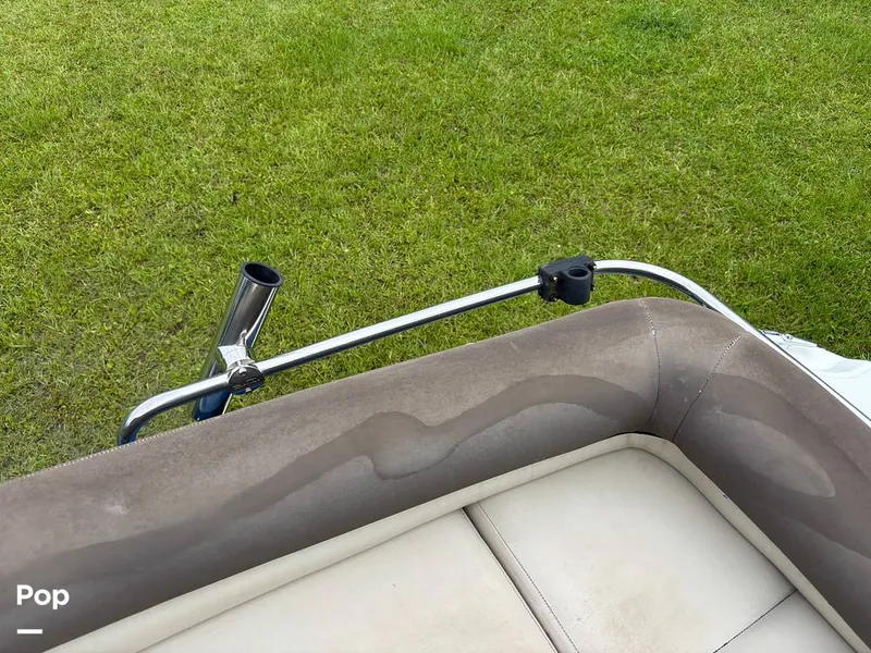 Slide: The Image of Bayliner Element XR7 2017 - 15723479