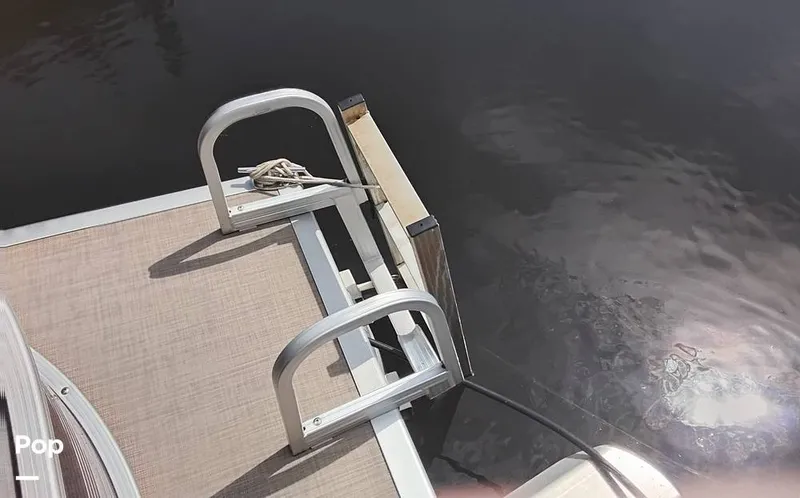 Slide: The Image of Bennington 21SSRX 2017 - 15642461