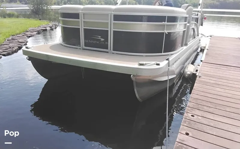 Slide: The Image of Bennington 21SSRX 2017 - 15642484