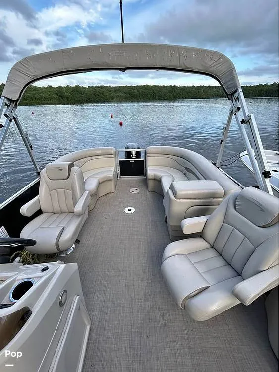 Slide: The Image of Bennington 21SSRX 2017 - 15617284