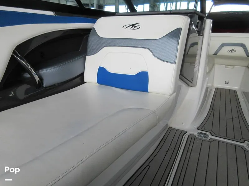 Slide: The Image of Monterey 224 FS 2018 - 15782022