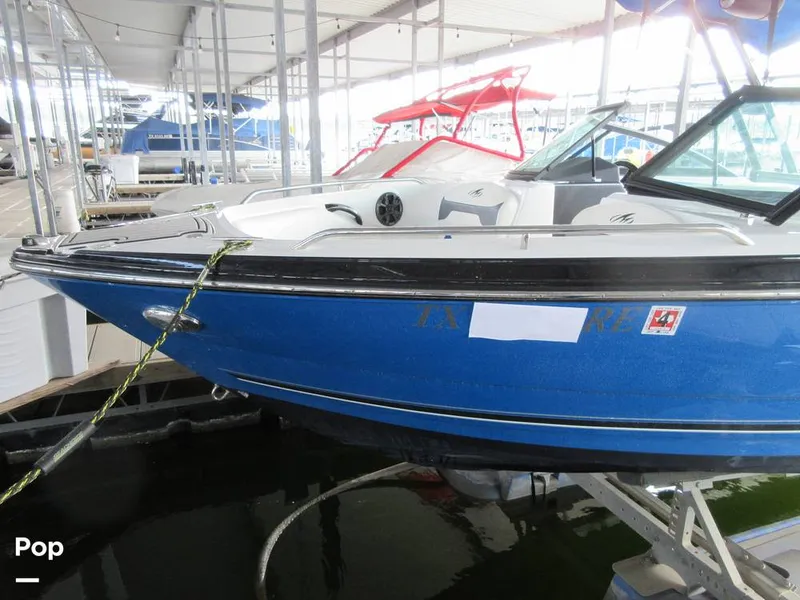 Slide: The Image of Monterey 224 FS 2018 - 15781796