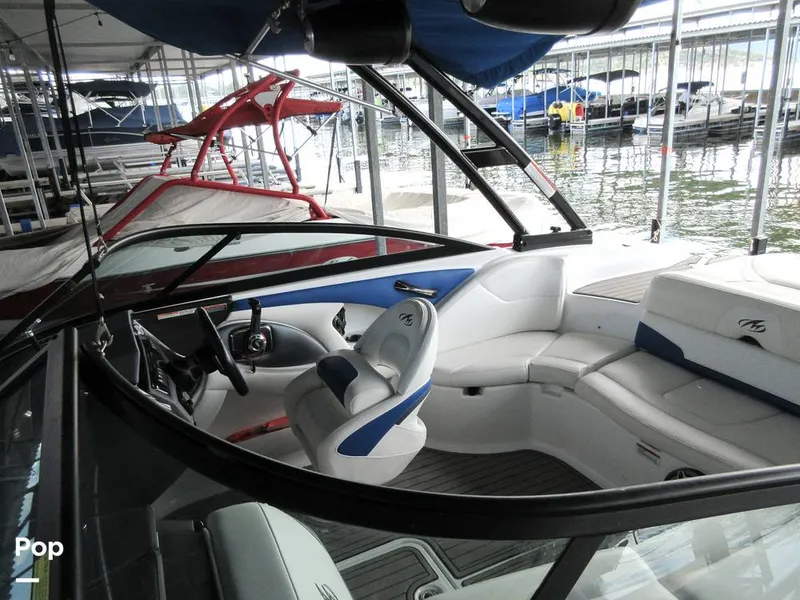 Slide: The Image of Monterey 224 FS 2018 - 15781961