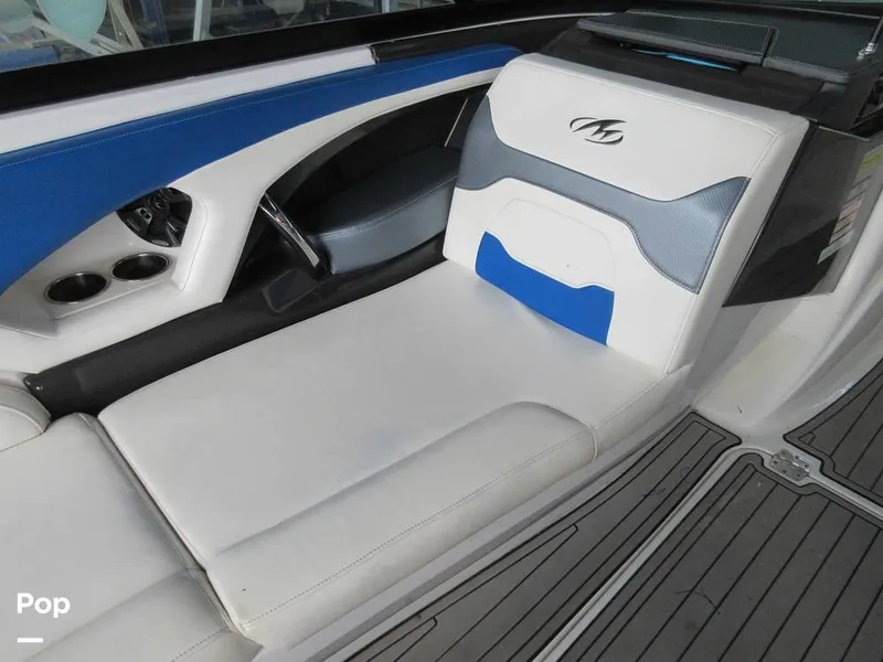 Slide: The Image of Monterey 224 FS 2018 - 15782002