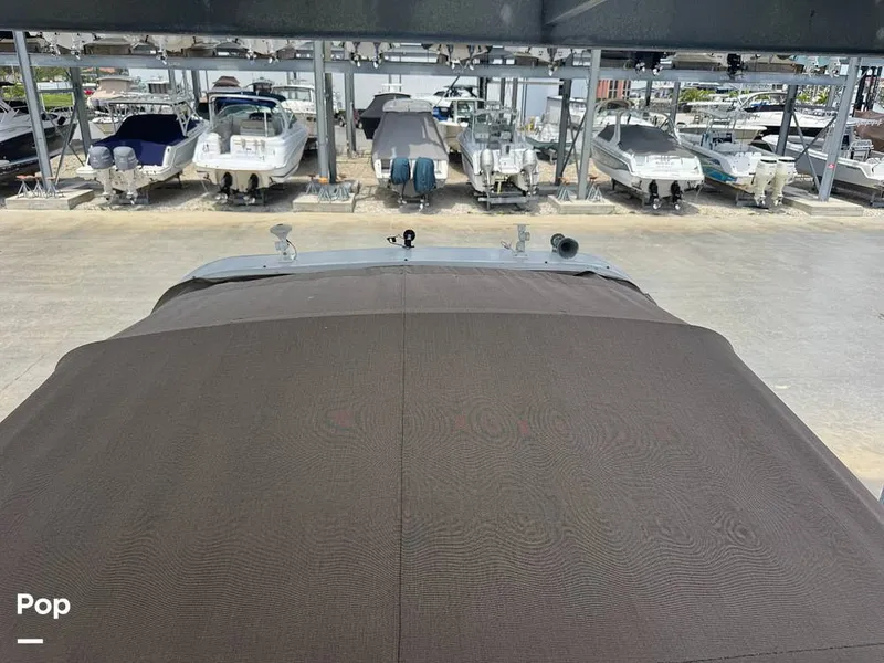 Slide: The Image of Regal 3060 Window Express 2004 - 15632222