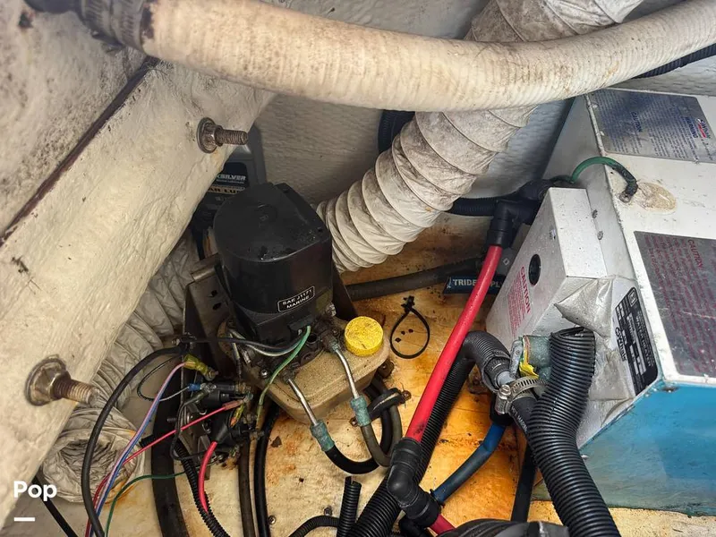 Slide: The Image of Regal 3060 Window Express 2004 - 15632216