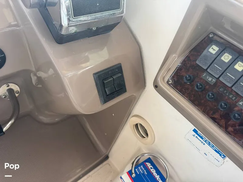 Slide: The Image of Regal 3060 Window Express 2004 - 15632139