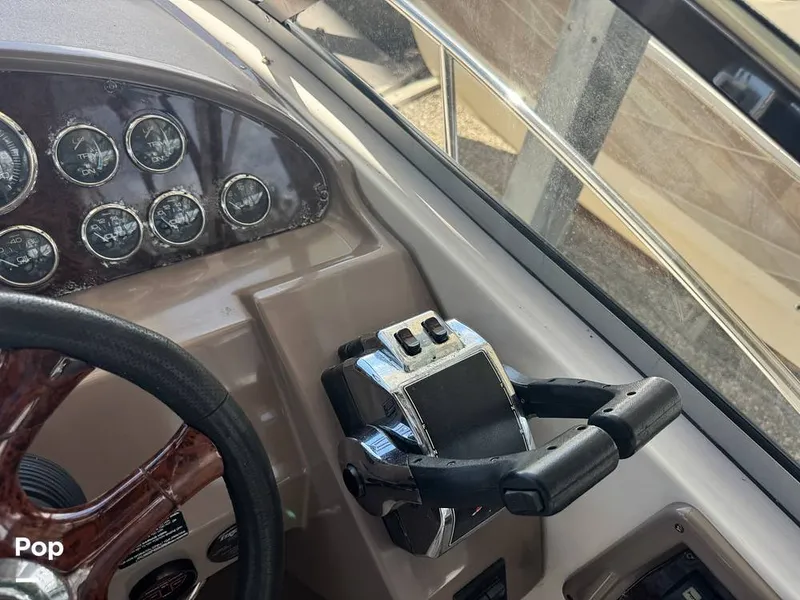 Slide: The Image of Regal 3060 Window Express 2004 - 15632148