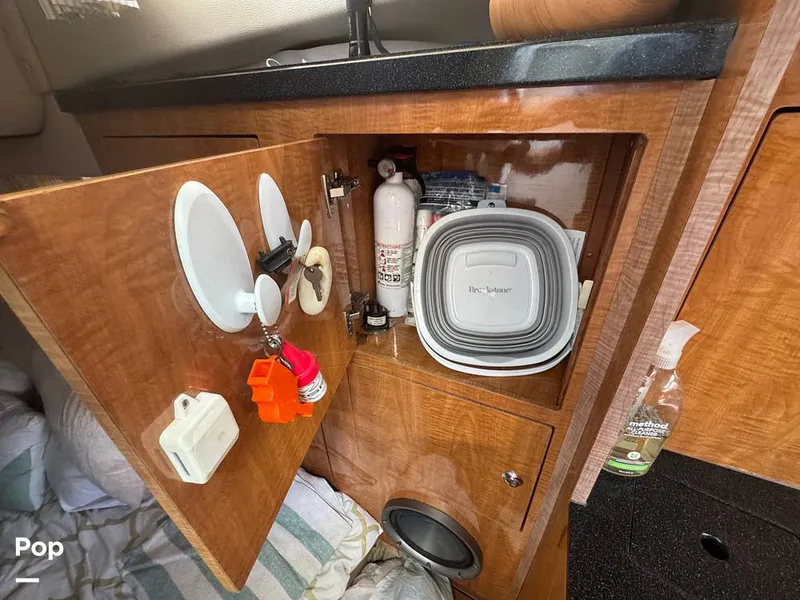 Slide: The Image of Regal 3060 Window Express 2004 - 15632161