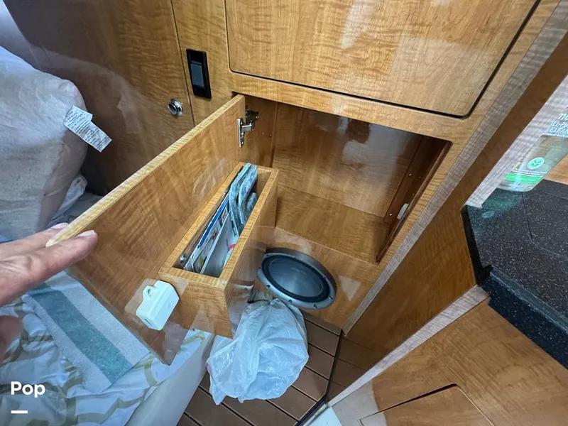 Slide: The Image of Regal 3060 Window Express 2004 - 15632162