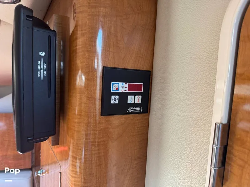 Slide: The Image of Regal 3060 Window Express 2004 - 15632174