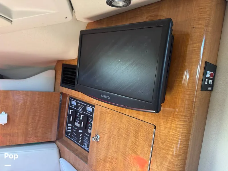 Slide: The Image of Regal 3060 Window Express 2004 - 15632175