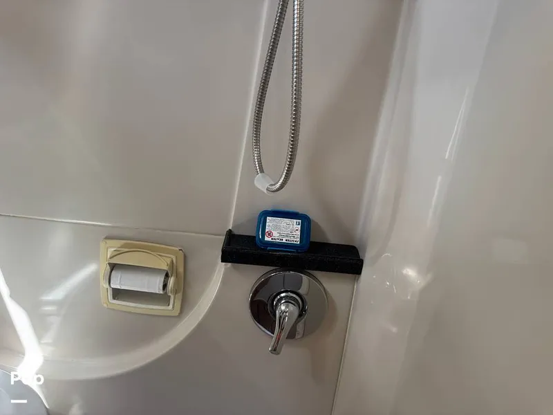 Slide: The Image of Regal 3060 Window Express 2004 - 15632197