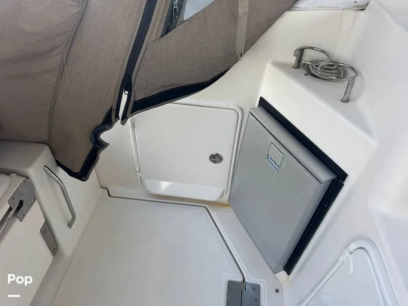 Slide: The Image of Regal 3060 Window Express 2004 - 15632114