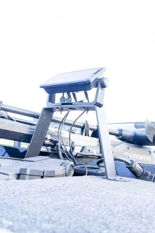 Slide: The Image of Lund 1875 Renegade 2020 - 15680955