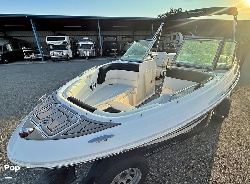 Slide: The Image of Chaparral H2O 21 Sport 2016 - 16097938