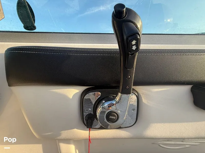 Slide: The Image of Chaparral H2O 21 Sport 2016 - 16097954