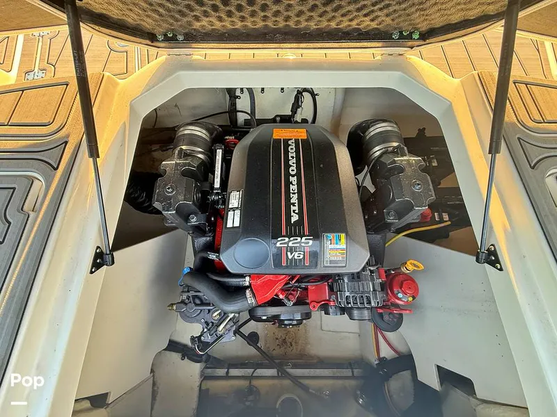 Slide: The Image of Chaparral H2O 21 Sport 2016 - 16097961