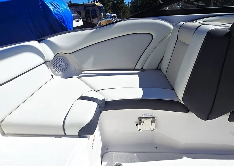 Slide: The Image of Yamaha AR240 HO 2014 - 15757881