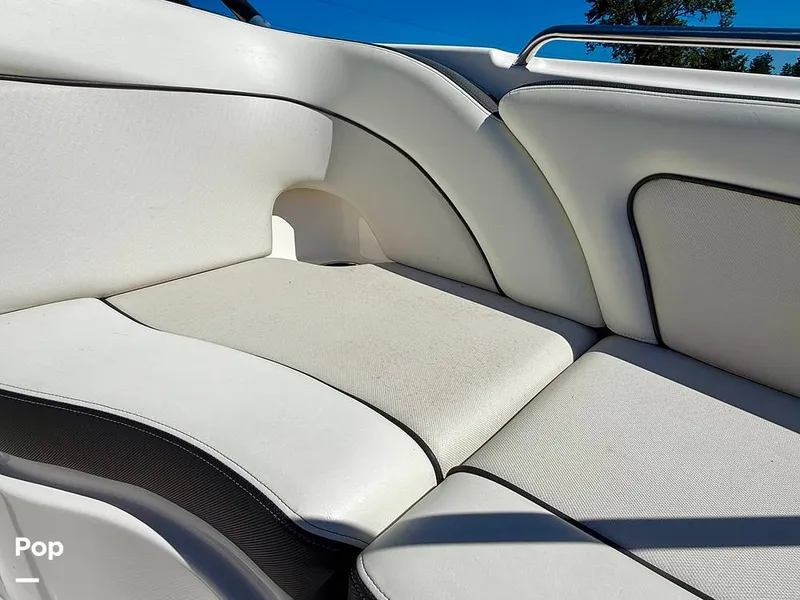 Slide: The Image of Yamaha AR240 HO 2014 - 15757953