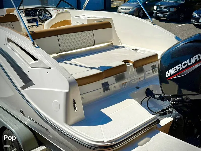 Slide: The Image of Bayliner DX2200 2020 - 15795165