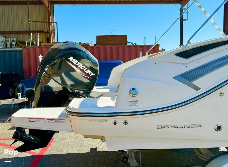 Slide: The Image of Bayliner DX2200 2020 - 15795151