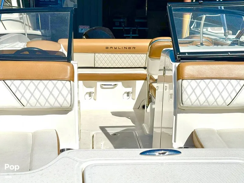 Slide: The Image of Bayliner DX2200 2020 - 15795182