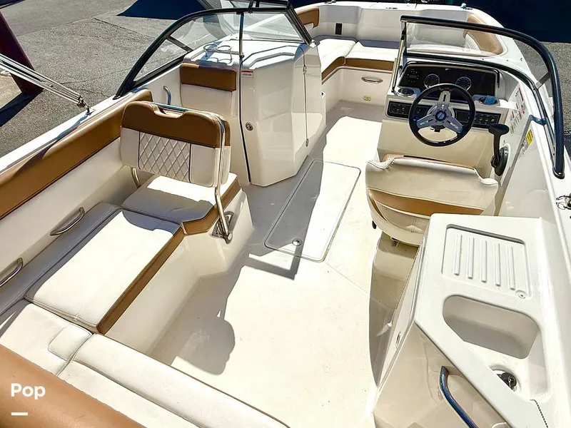 Slide: The Image of Bayliner DX2200 2020 - 15795202