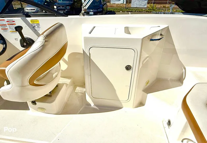 Slide: The Image of Bayliner DX2200 2020 - 15795204