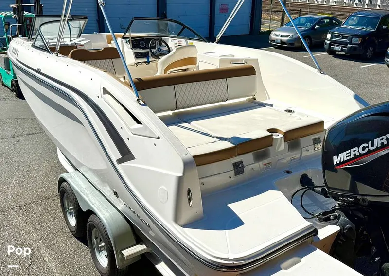 Slide: The Image of Bayliner DX2200 2020 - 15795166